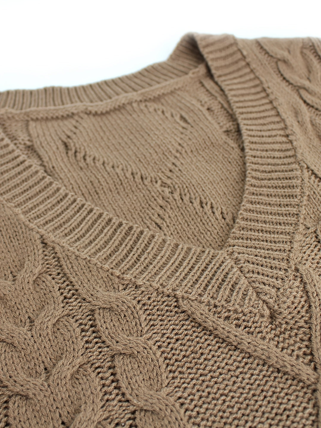 Cora | Cozy Cable Knit V-Neck Sweater Vest