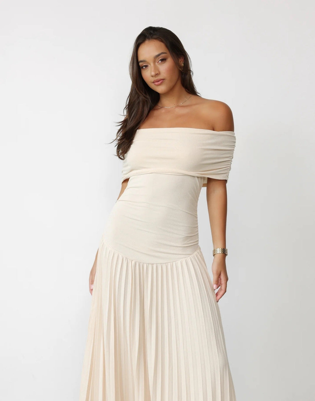 Chic Flowy Flattering Lightweight Fabric Maxi Dress for Effortless Summer Wear