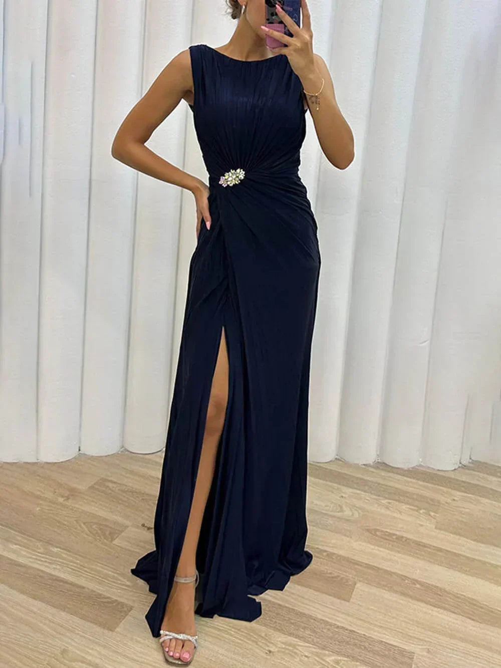 Glamorous Effortlessly Pleated Maxi Chiffon Georgette Flowing Silhouette Wedding Dress