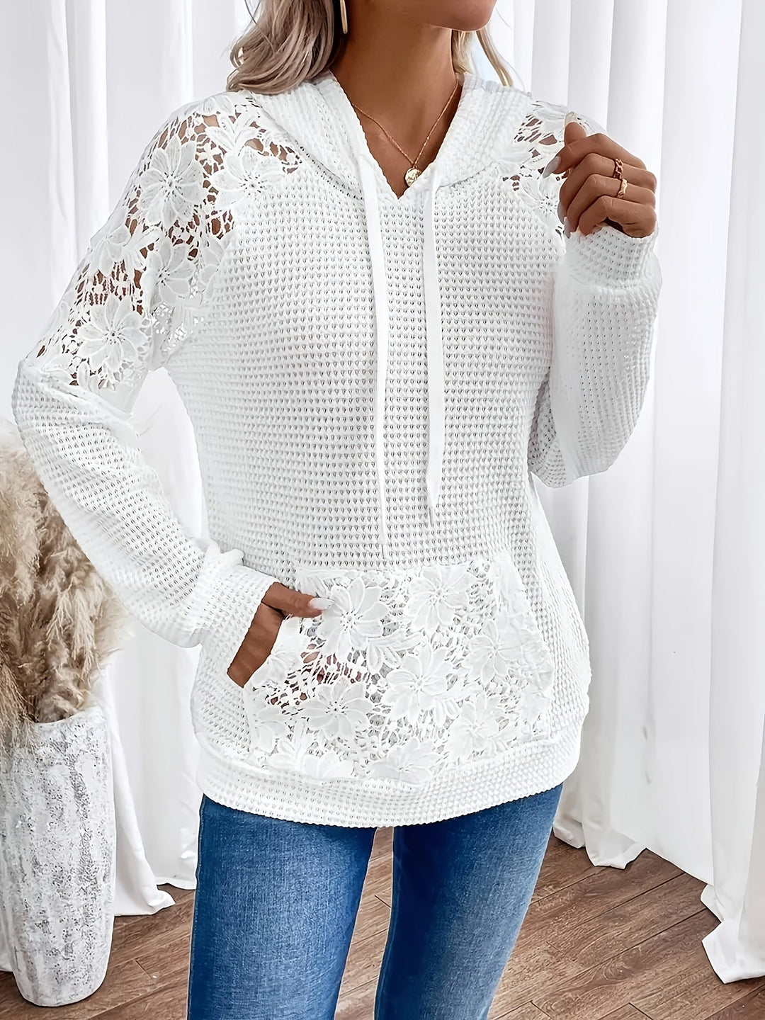 Linnea | Flower-Trimmed Hoodie