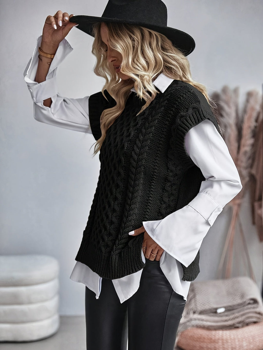 Bridget | Cozy Cable Knit Sweater Vest