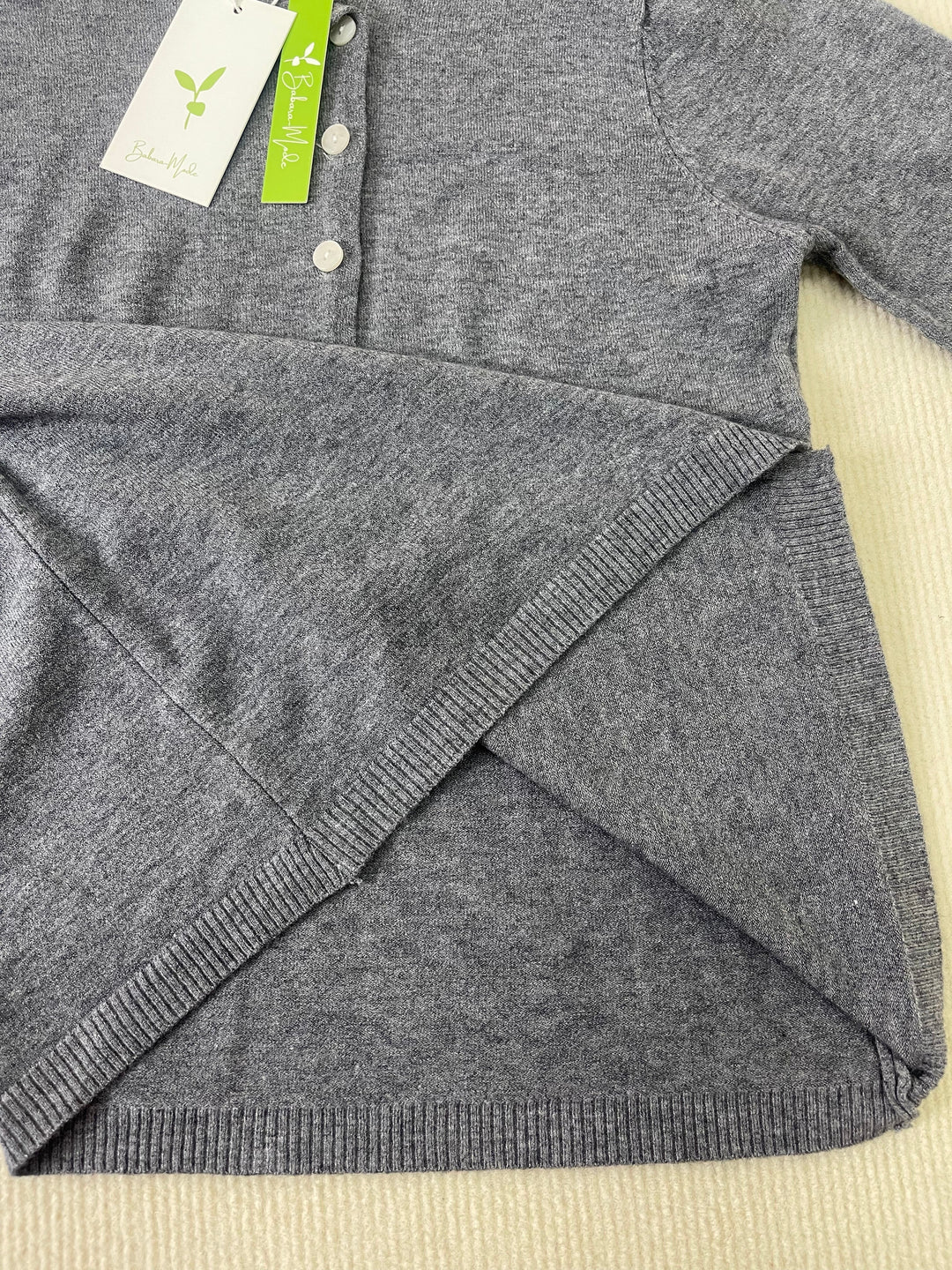 Aurora - Simple Basic Sweater with Long Sleeves