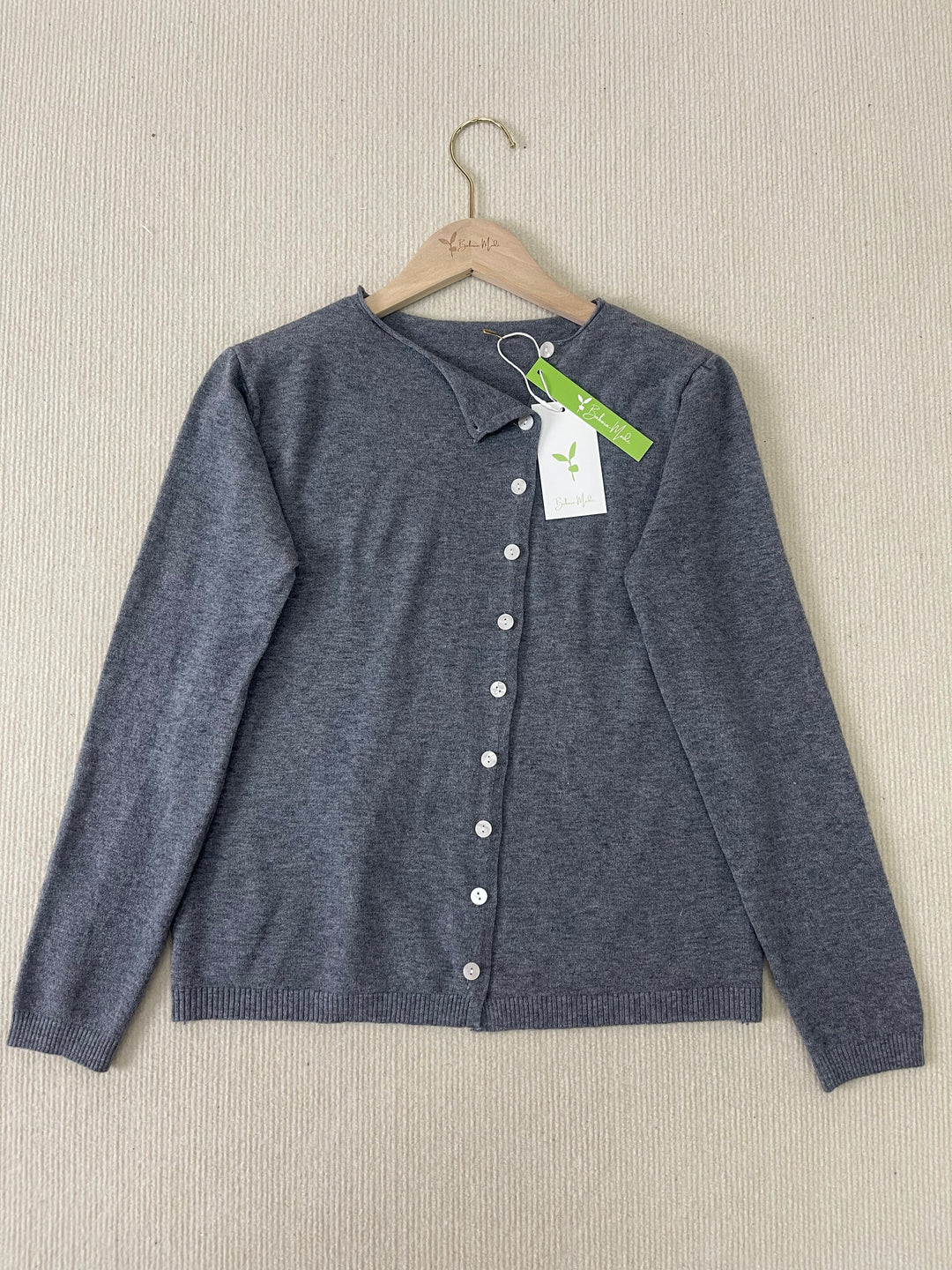 Aurora - Simple Basic Sweater with Long Sleeves