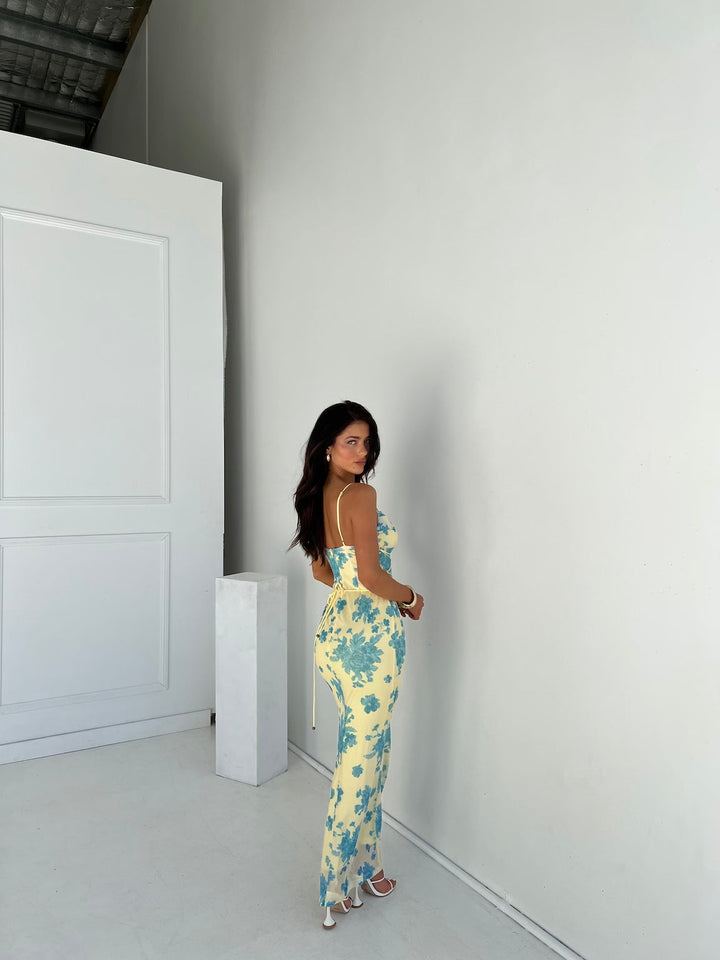 Elegant Sophisticated Sleeveless Maxi Floral Pattern With Lightweight Comfort Dress