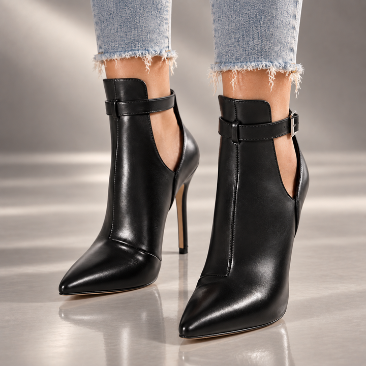 Emilia | Women&