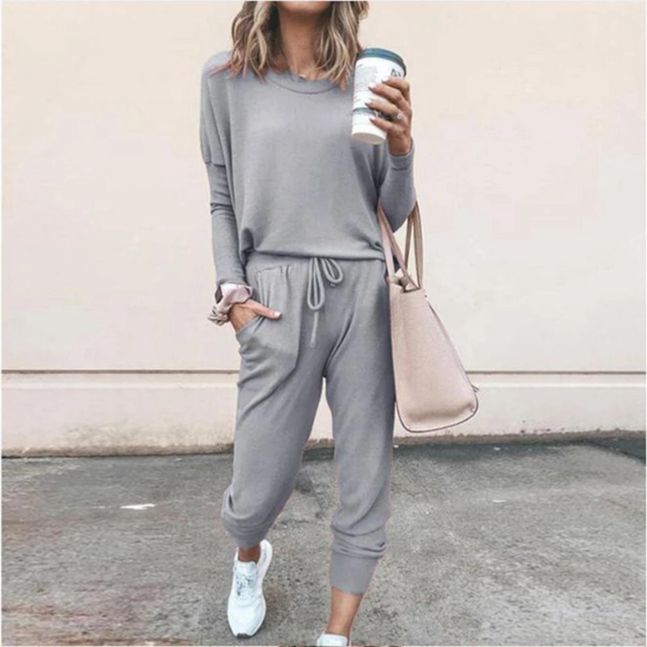 Genevieve | Jogger Lounge Set with Adjustable Waist and Soft Fabric