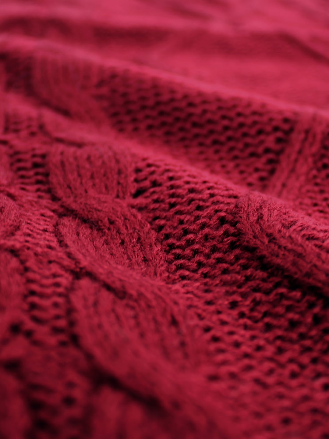 Cora | Cozy Cable Knit V-Neck Sweater Vest