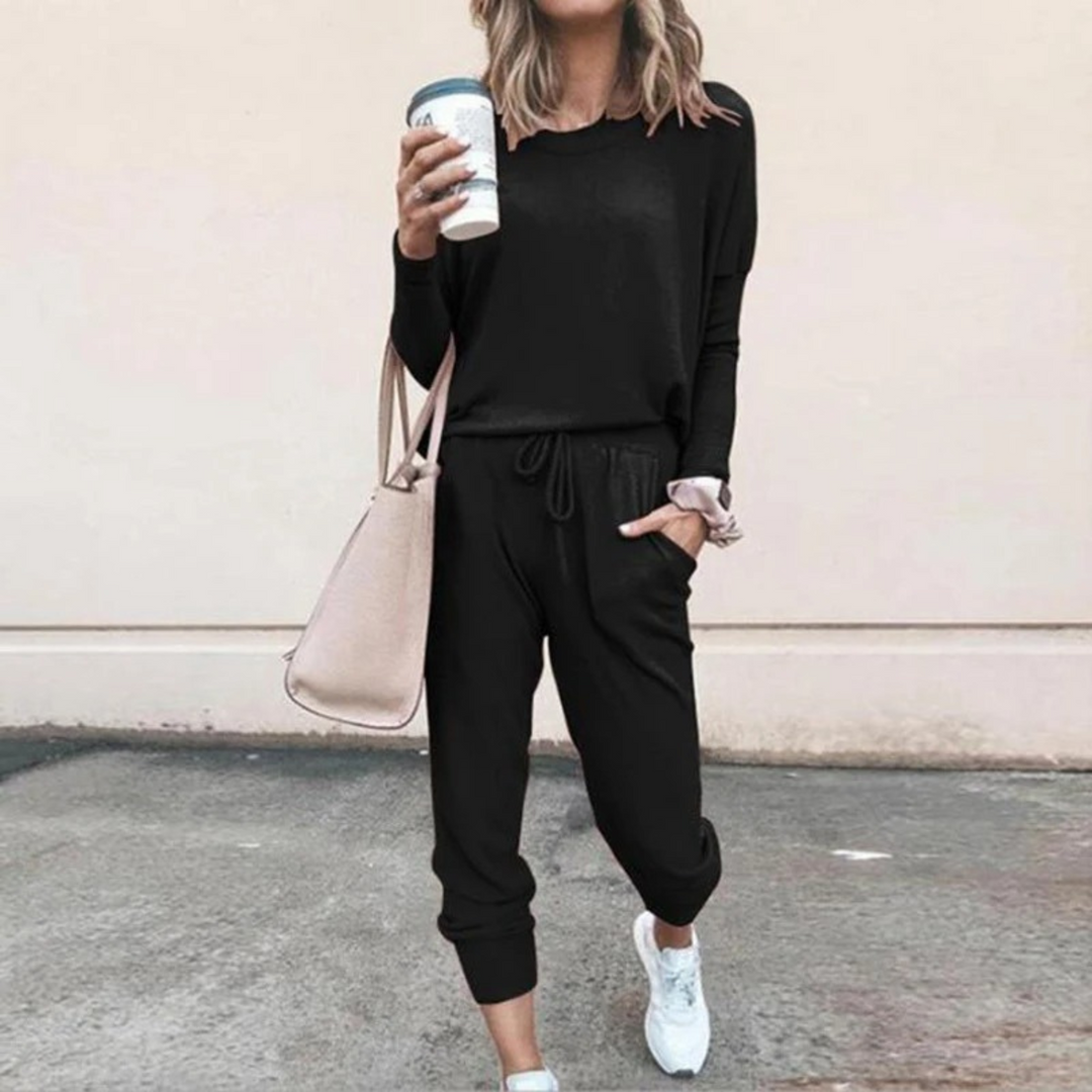 Genevieve | Jogger Lounge Set with Adjustable Waist and Soft Fabric