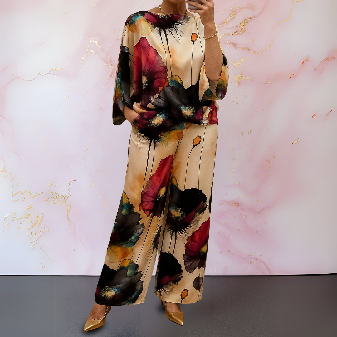 Kaia | Two-Piece Set with Lightweight Fabric