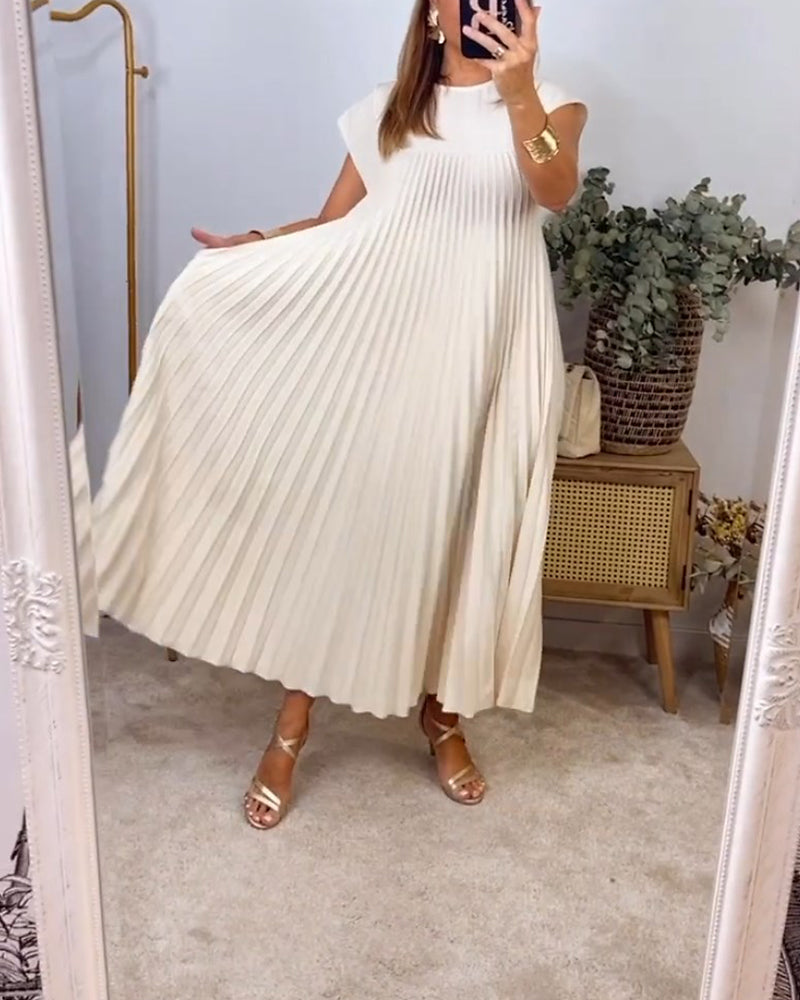 Exquisitely Elegant Flowing Pleated Maxi Georgette Silk Cocktail Evening Wear