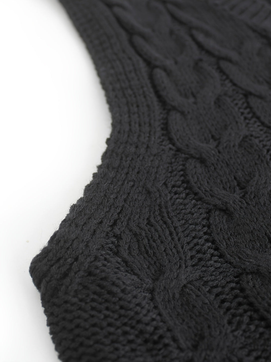 Cora | Cozy Cable Knit V-Neck Sweater Vest