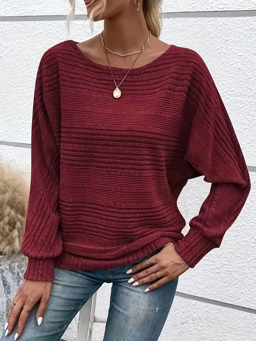 Sabine - Cozy Sweater with Batwing Sleeves