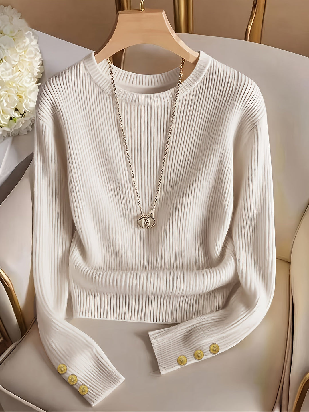 Gretchen | Ribbed Sweater with Buttons on the Sleeves