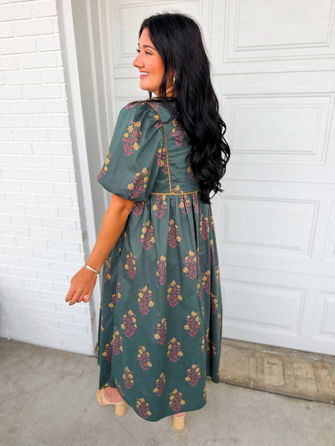 Natalie | Women's Dress with V-Neck and Floral Print