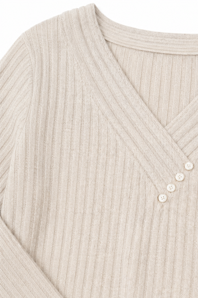 Marlowe & Rib – Ribbed V-Neck Sweater with Buttons