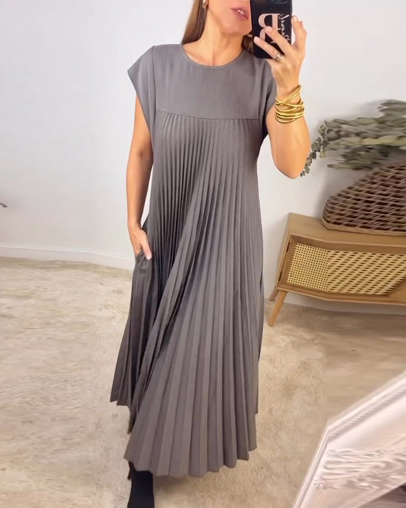 Exquisitely Elegant Flowing Pleated Maxi Georgette Silk Cocktail Evening Wear