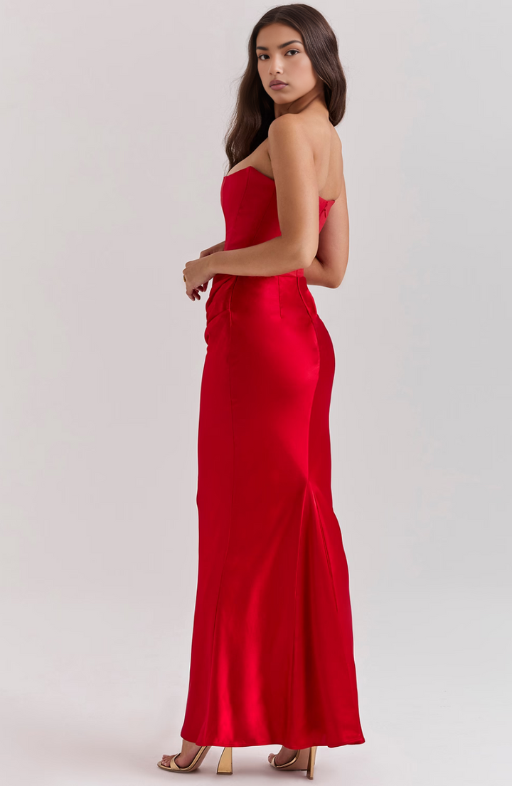 Timeless Chic Strapless A-Line Lace Wedding Guest Midi Evening Dress