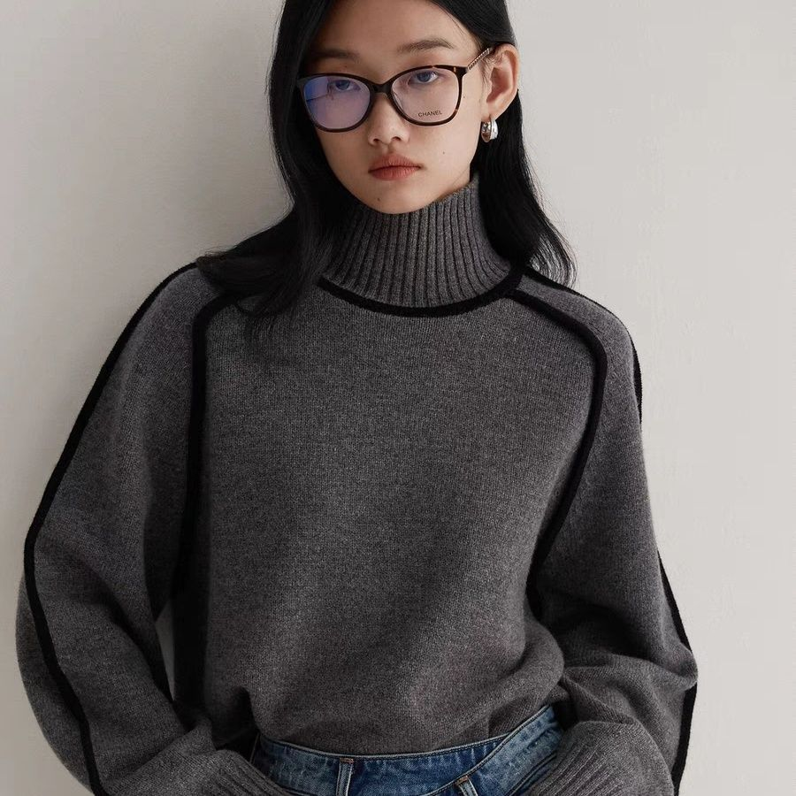 THERESA – HIGH NECK SWEATER