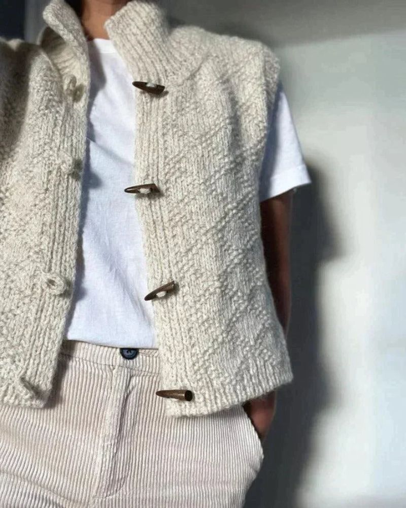 STACY - SOPHISTICATED SLEEVELESS CARDIGAN