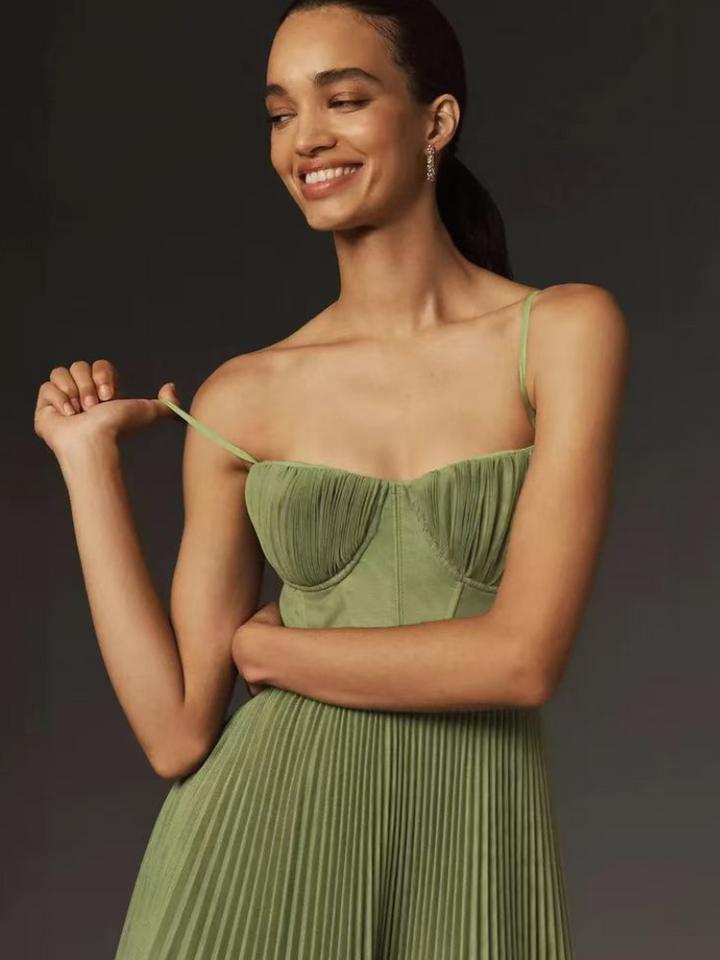 Stylish Sculpted Pleated Maxi Dress For Women With Figure Flattering Design