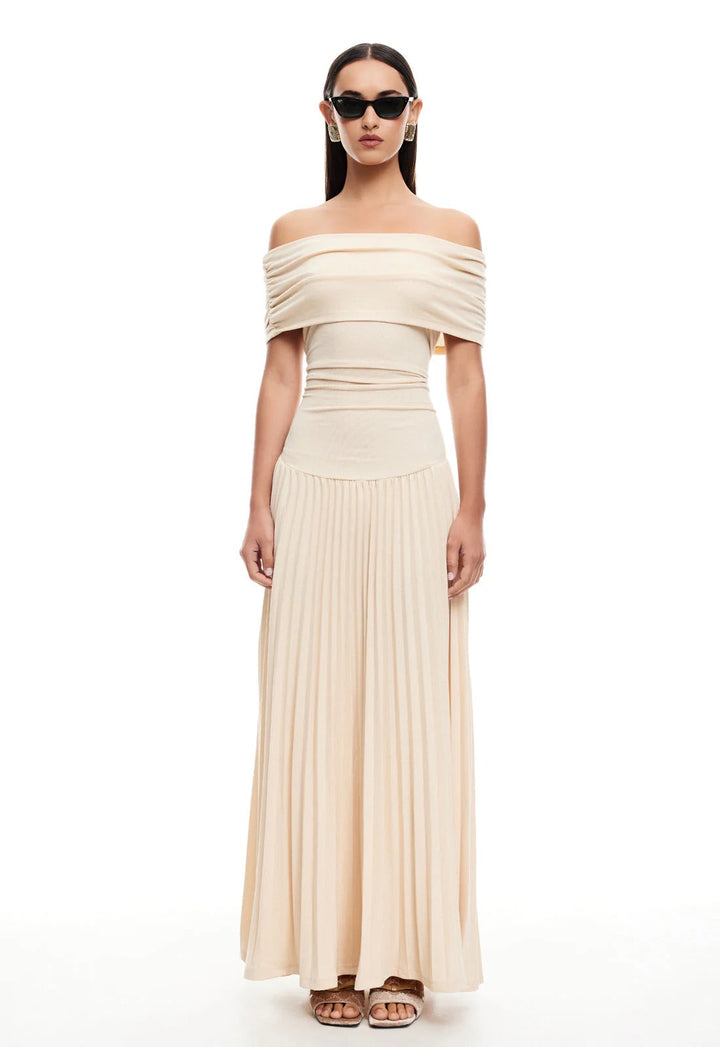 Chic Flowy Flattering Lightweight Fabric Maxi Dress for Effortless Summer Wear