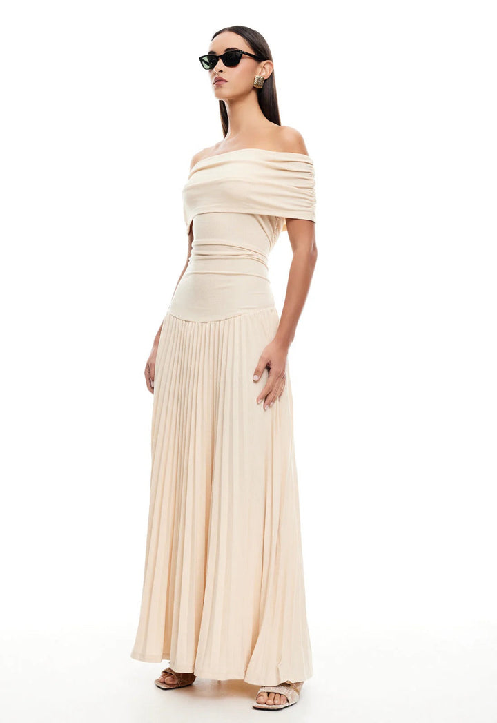 Chic Flowy Flattering Lightweight Fabric Maxi Dress for Effortless Summer Wear
