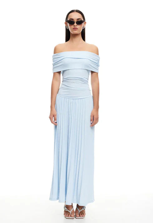 Chic Flowy Flattering Lightweight Fabric Maxi Dress for Effortless Summer Wear