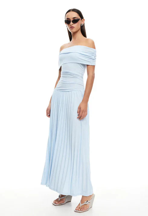 Chic Flowy Flattering Lightweight Fabric Maxi Dress for Effortless Summer Wear