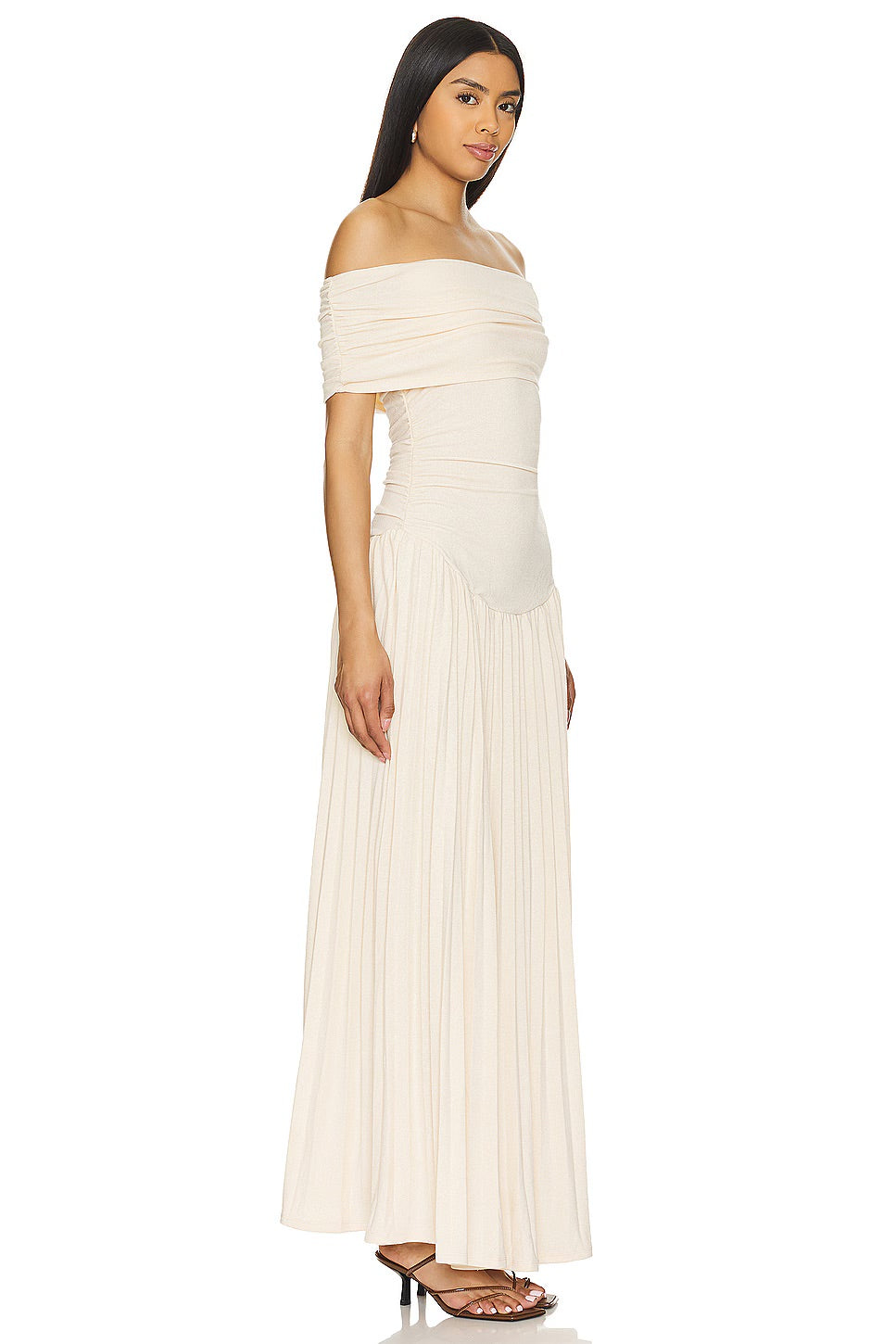 Chic Flowy Flattering Lightweight Fabric Maxi Dress for Effortless Summer Wear