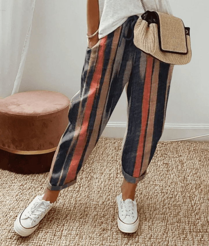 Wren | Trousers with Flattering Fit and Printed Design
