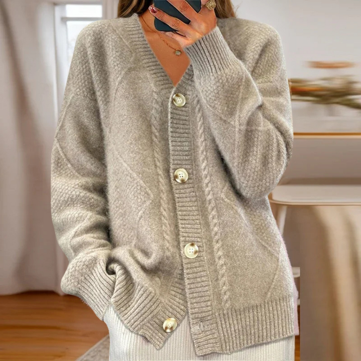 SOFIA – COZY CROCHET BUTTON CARDIGAN