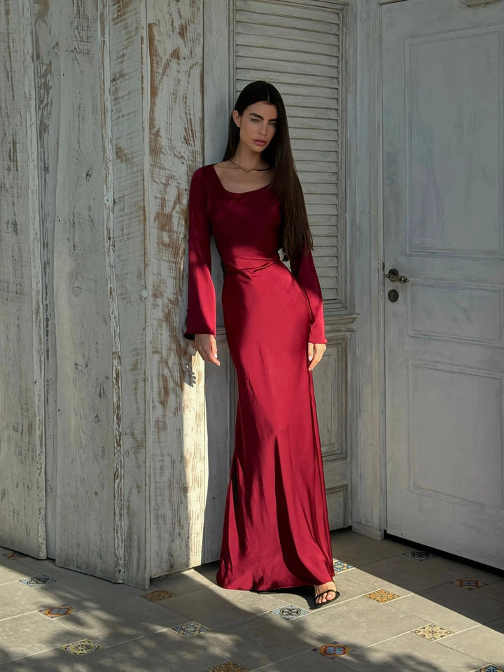 Luxurious Draped Long-Sleeve Satin Evening Floor-Length Maxi Silhouette Elegant Dress
