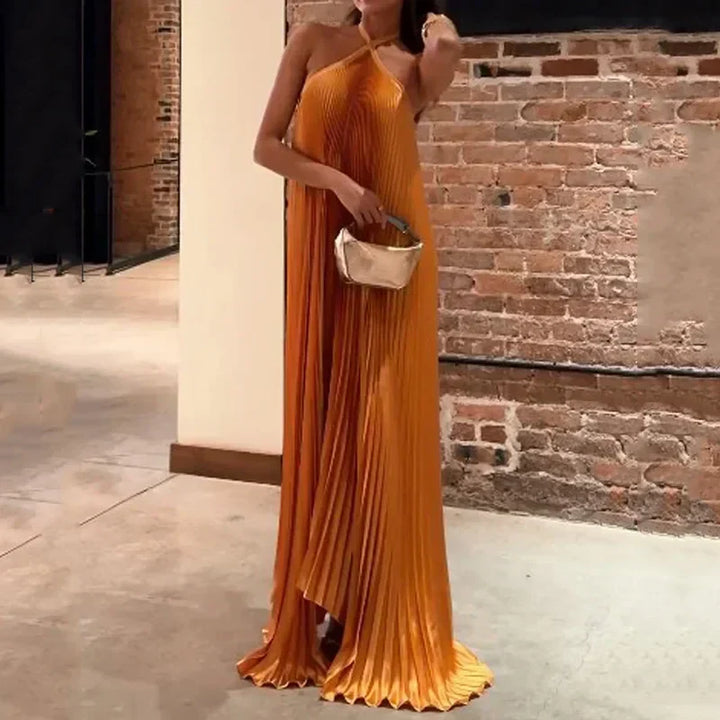 Graceful Pleated Halter Neck Maxi Dress with Flowing Silhouette for Women&
