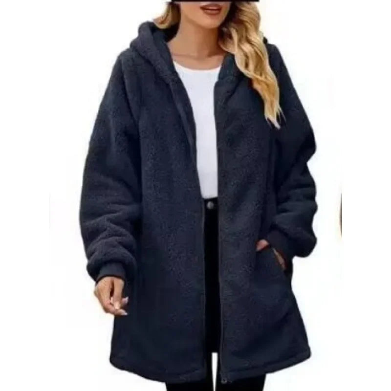 Annika - Cozy Hoodie