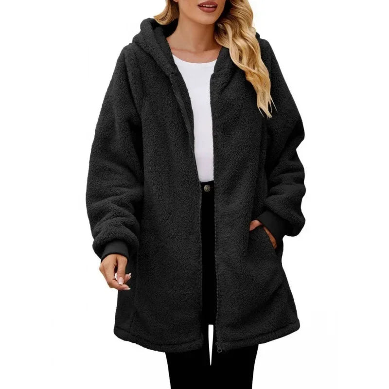 Annika - Cozy Hoodie