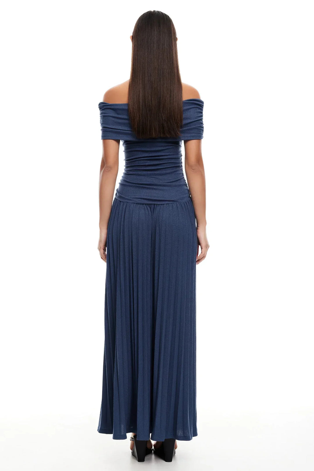 Chic Flowy Flattering Lightweight Fabric Maxi Dress for Effortless Summer Wear