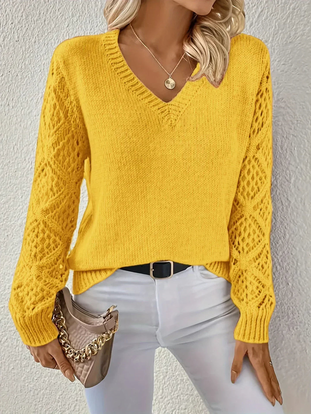 Tarin | Cozy V-Neck Sweater