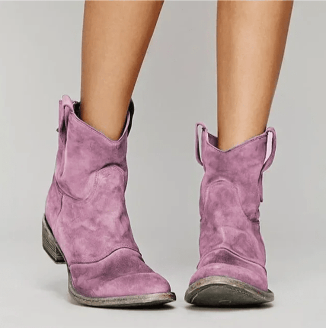 Emily | Women&