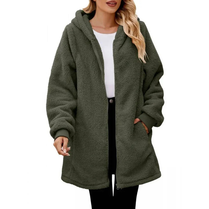 Annika - Cozy Hoodie