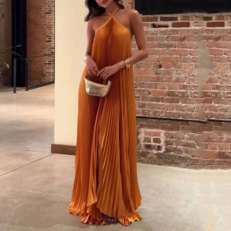 Graceful Pleated Halter Neck Maxi Dress with Flowing Silhouette for Women&