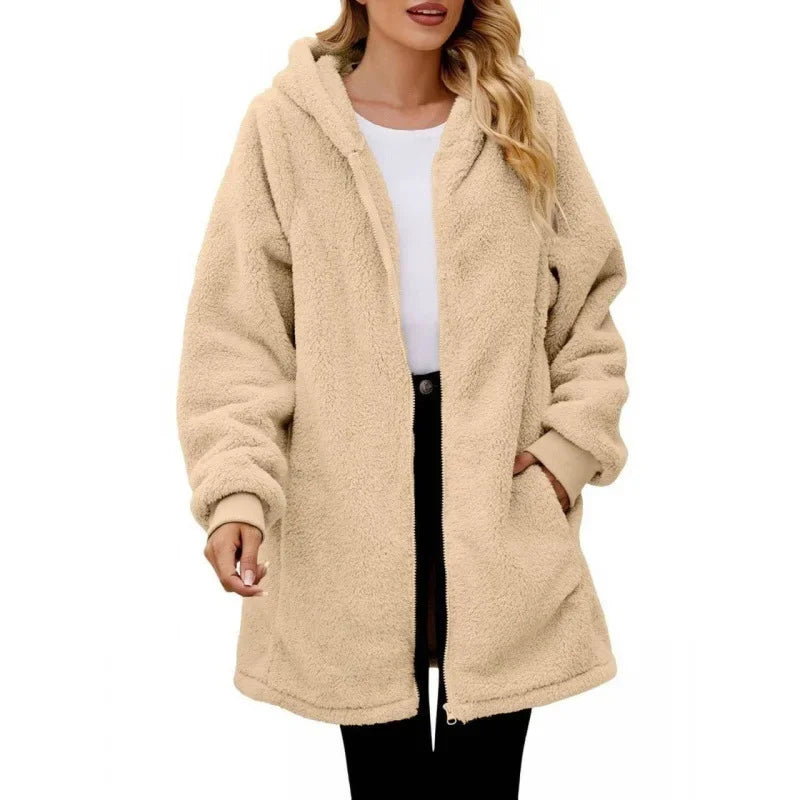 Annika - Cozy Hoodie