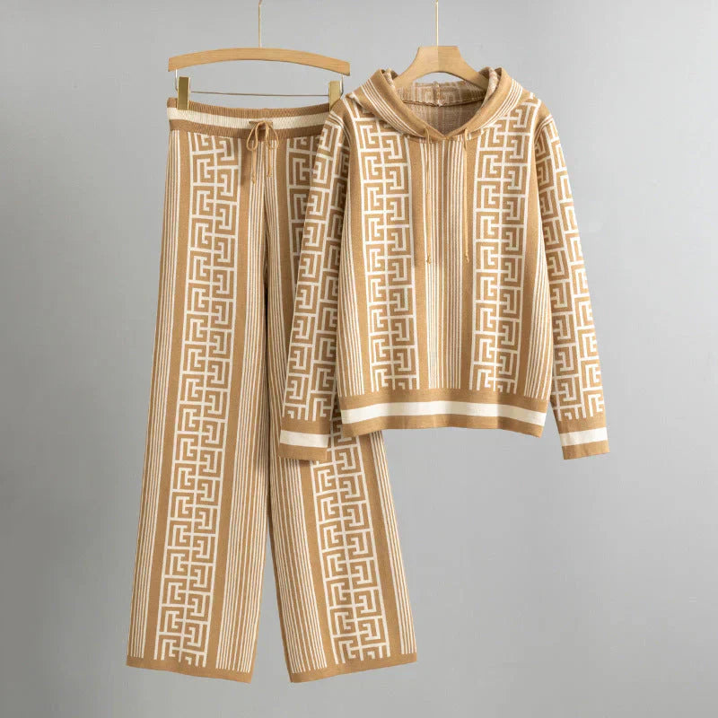 Natalie | Hoodie and Trousers Set with Adjustable Hood and Relaxed Fit