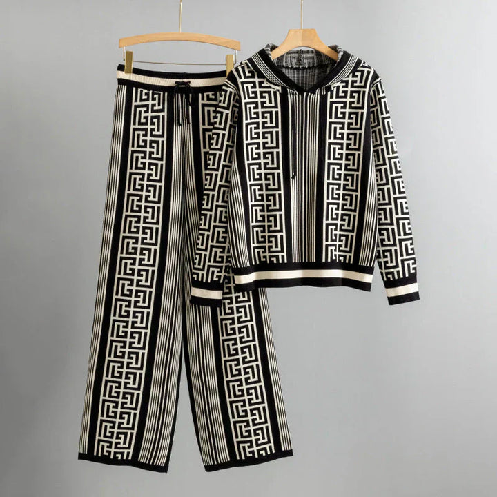 Natalie | Hoodie and Trousers Set with Adjustable Hood and Relaxed Fit