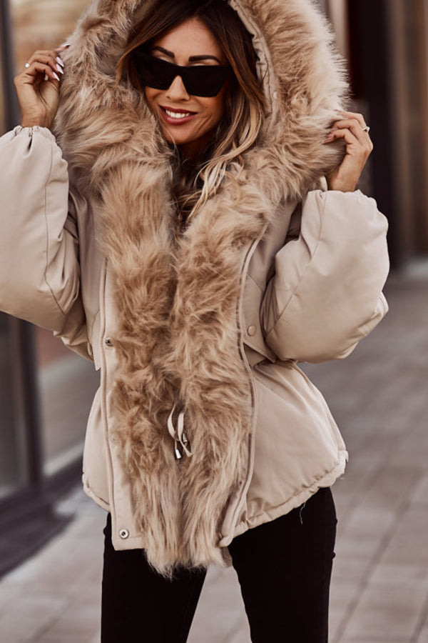 Ladies Short Winter Parka with Faux Fur