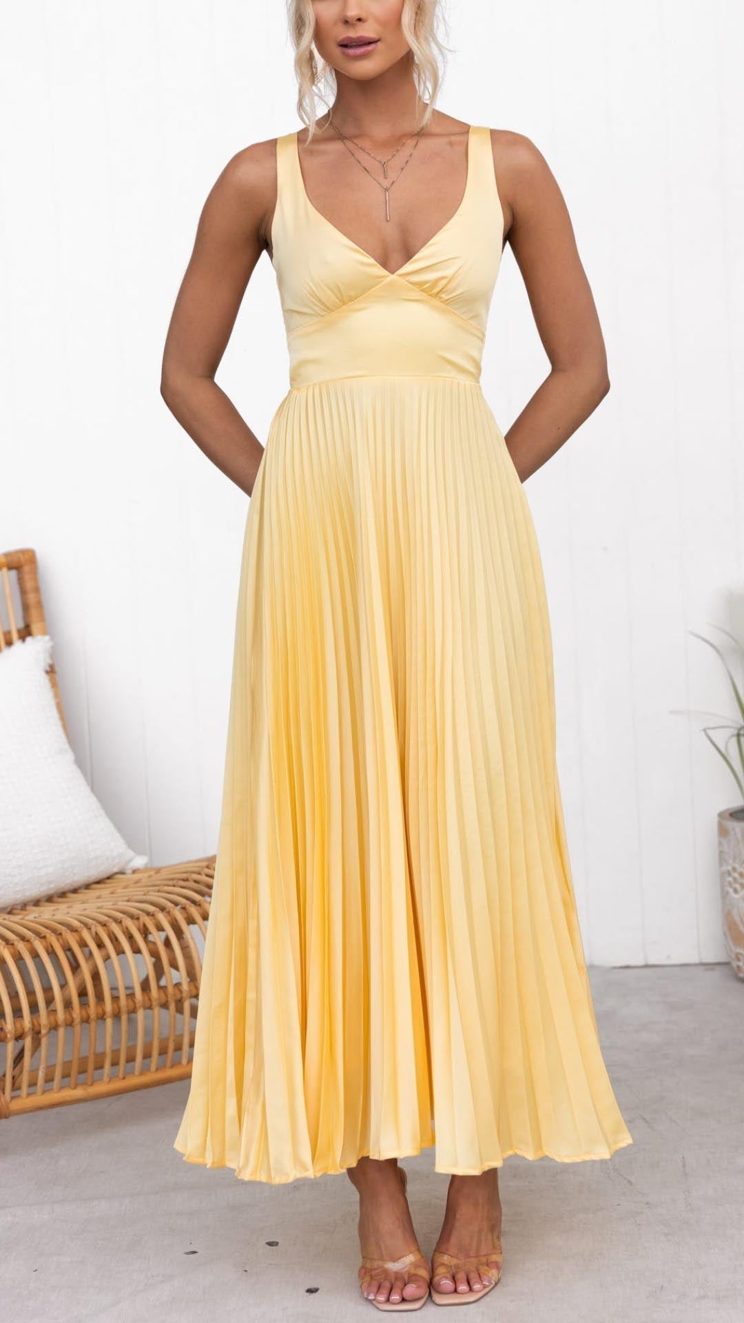 Gorgeous Pleated VNeckline Georgette Maxi For Magnificent Wedding Attendees Dress