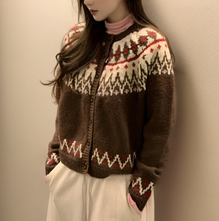 Alia | Stylish Vintage Sweater