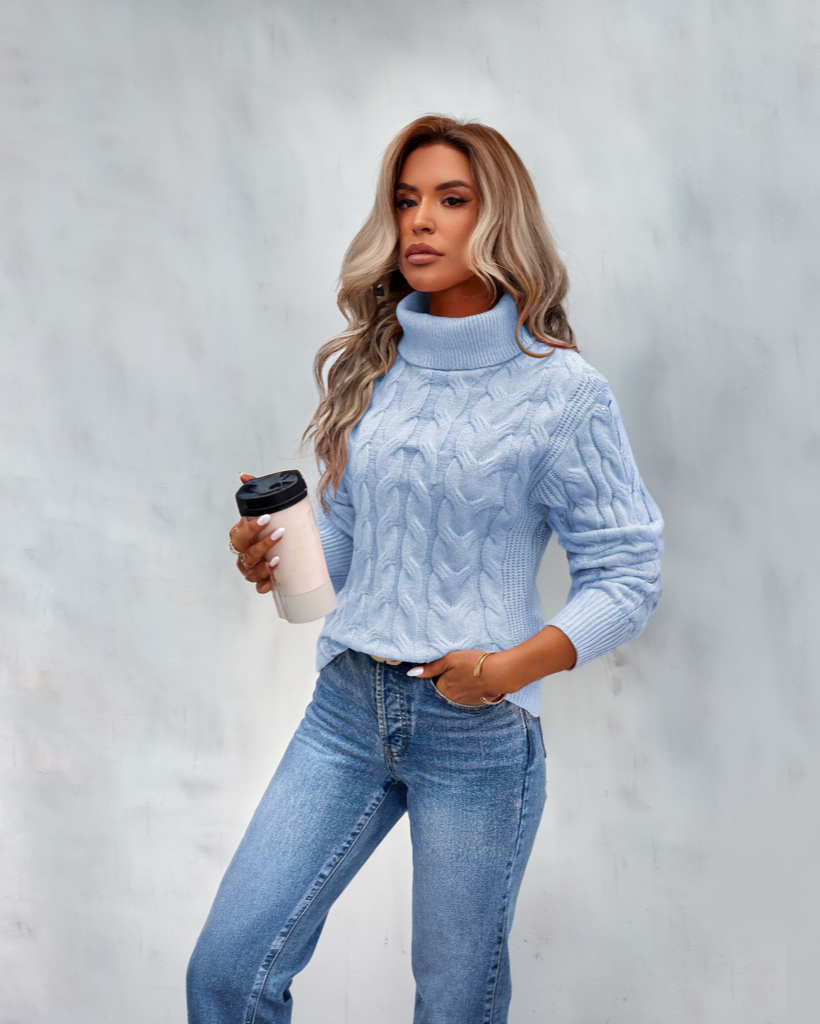 Bella - Warm Sweater with Collar