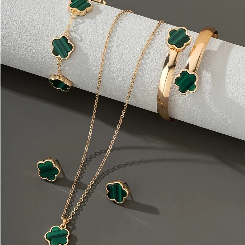 Happy Clover Jewelry 4-Piece Set