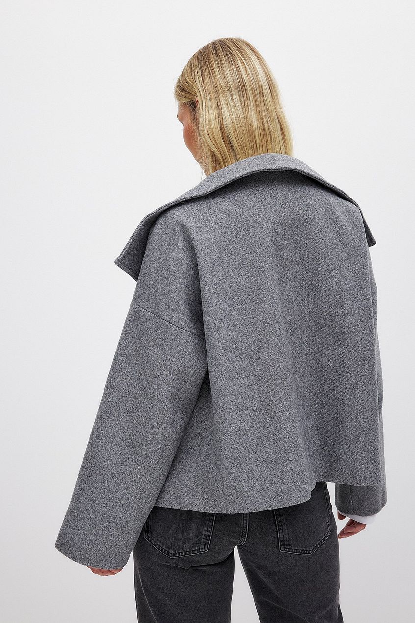 Zoë | Cropped Double-Sided Minimalist Jacket
