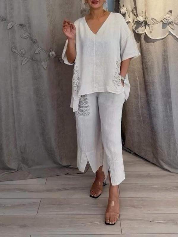 Valerie | Casual 2-Piece Set with V-Neck Top and Cropped Trousers